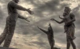 Ντόμινο – Σωκράτης Μάλαμας
