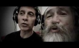 Τζίμης Πανούσης & Σωκράτης Μάλαμας – Θεέ μου μεγαλοδύναμε (VIDEO)