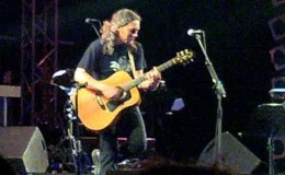 music Alkinoos Ioannidis – O Kosmos Pou Alazi [Live@Lykavitos Theater 13/09/2010,Athens,GREECE]