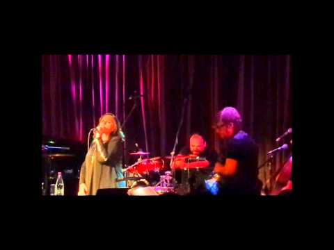 music Χάρις Αλεξίου ζωντανό ποτ πουρί [Xaris Alexiou, live] kulturosupa.gr