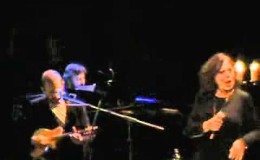music Στιγμές Χάρις Αλεξίου@Gazarte 4April2013