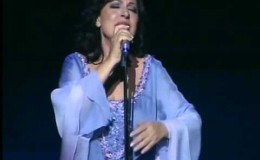 music Όλα σε Θυμίζουν – Χαρούλα Αλεξίου.