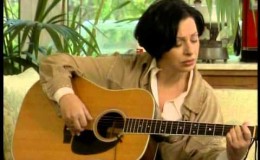 music Η Χ.Αλεξίου μιλάει για τα 4 μεγάλα τραγούδια της