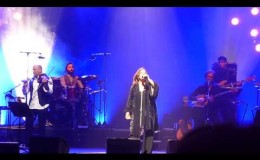 music Θεός αν είναι – Χάρις Αλεξίου – Παρίσι, 28/10/12