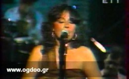 music Χαρις Αλεξίου-Μανουλα μου/Οποια και να σαι