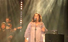 music HARIS ALEXIOU – OLES TOU KOSMOU OI KYRIAKES & H AGAPH EINAI ZALH