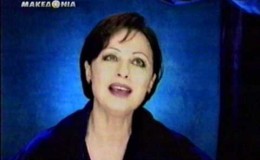 music Χάρις Αλεξίου – Ένας φαντάρος σ’ ένα τραίνο (video clip)