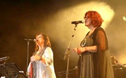 music ΧΑΡΙΣ ΑΛΕΞΙΟΥ & ΜΑΡΘΑ ΦΡΙΝΤΖΗΛΑ – ΘΑ ΑΡΡΩΣΤΗΣΩ ΜΑΝΑ