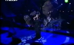 music HARIS ALEXIOU – Ths tavernas to roloi – Live