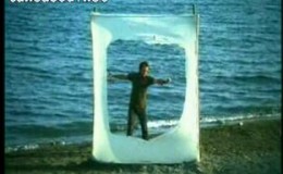 Παιδί με μια φωτογραφία-Δημήτρης Μητροπάνος