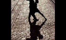 music Χάρις Αλεξίου – Για ένα τανγκό.