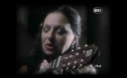 music Oi filoi mou – Xaris alexiou