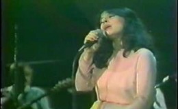 music Χάρις Αλεξίου – Ζωντανά στην Τέντα 1984 (Medley)