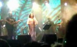 music Synavlia (Live 2008) – Haris Alexiou