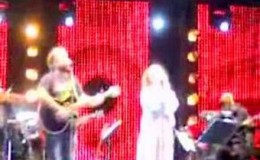 music Ti einai ayto pou mas enwnei (Live 08)- H. Aexiou, M. Stokas