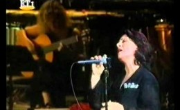 music Χάρις Αλεξίου – Αύγουστος