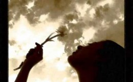 music «Μικρή πατρίδα» – Χαρούλα Αλεξίου