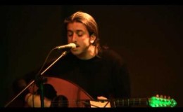 music XAROULIS YIANNIS – VENCEREMOS (Renti 2009)