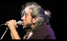 music Δε λες κουβέντα (Acapella) | Γιάννης Χαρούλης