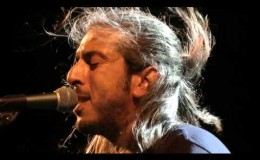 music Συ με μαθες πως αγαπούν | Γιάννης Χαρούλης