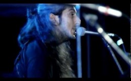 music Γιάννης Χαρούλης – Το σκουλαρίκι LIVE @ SCHOOLWAVE 2012 (HD)
