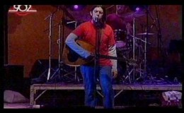 music Giannis Charoulis – ”PANO ST’ ARGYRO SKAMNI”