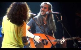 music Δε μπορώ μανούλα μου – Ε .Αρβανιτάκη & Γ.Χαρούλης