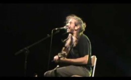 music Πάντα θλιμένη Χαραυγή | Γιάννης Χαρούλης