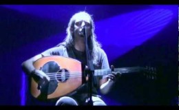 music Γιάννης  Χαρούλης | Τα βάσανά μου χαίρομαι