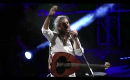 music Η ουρά του αλόγου  | Γιάννης Χαρούλης ( Λυκαβηττός 2013 )