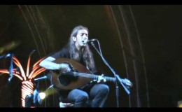 music Giannis Xaroulis – Panta thlimmeni xaravgi (Gazi 06.06.2012)