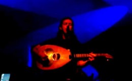 music Γιάννης Χαρούλης-Ηθελα να ΄μουν άρωμα