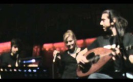 music P.Synodinos & G. Xaroulis & N.Bofiliou – Oxi mazi (StN 17.04.2011)