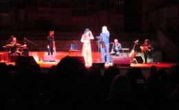 music Στον ουρανό χορεύουνε Yasmin Levy Γιάννης Χαρούλης ,