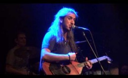 music Το σκουλαρίκη – Γιάννης Χαρούλης