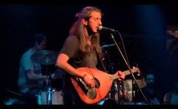 music Σύννεφα του γιαλού – Γιάννης Χαρούλης