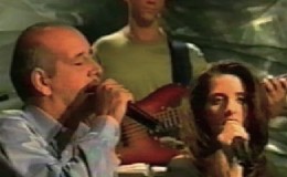 music Αχάριστη(Δε ρώτησες τόσον καιρό για μένα)-Δημήτρης Μητροπάνος