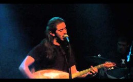 music Η ουρά του αλόγου | Γιάννης Χαρούλης