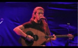 music Το πρακτορείο | Γιάννης Χαρούλης