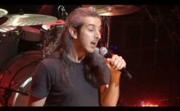 music Κόσμε Χρυσέ | Γιάννης Χαρούλης