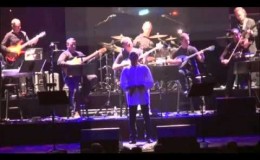 music Πάντα γελαστοί – Δ.Μητροπάνος Live @ Radio City New York