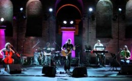 music Αλκίνοος Ιωαννίδης – Το άδειο Παράθυρο | Gagarin Live