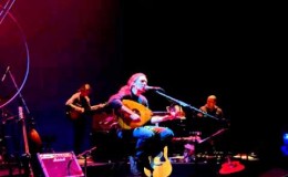 music Αλκίνοος Ιωαννίδης – Μια βόλτα στα βαθιά (Ακουστικό)