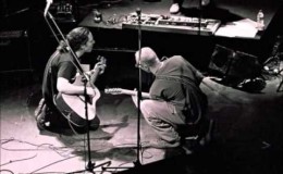 music Αλκίνοος Ιωαννίδης – Σαν τα κορίτσια που γελάν