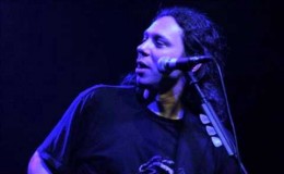 music Αλκίνοος Ιωαννίδης – Κόκκιν΄αχείλι φίλησα Live