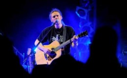 music Αλκίνοος Ιωαννίδης – Αόρατο δίχτυ Live