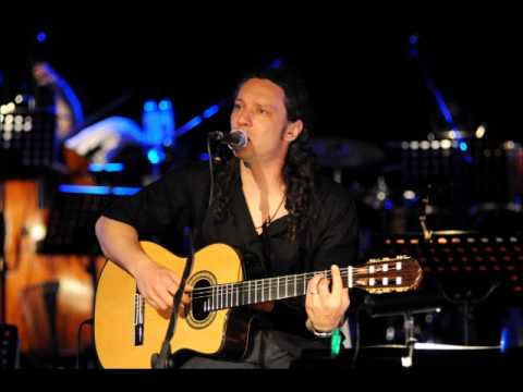 music Αλκίνοος Ιωαννίδης - Κόκκιν' αxείλι (Βόλος 2009)