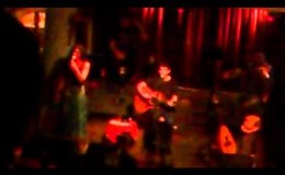 music Σωκράτης Μάλαμας – Να βάλω τα μεταξωτά (Live)