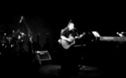 music Αλκίνοος Ιωαννίδης – Δεν Μπορώ (Live Θέατρον)