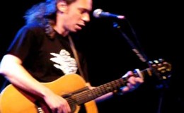 music Μη με κλειδώνεις Ιωαννίδης 19/09/2009